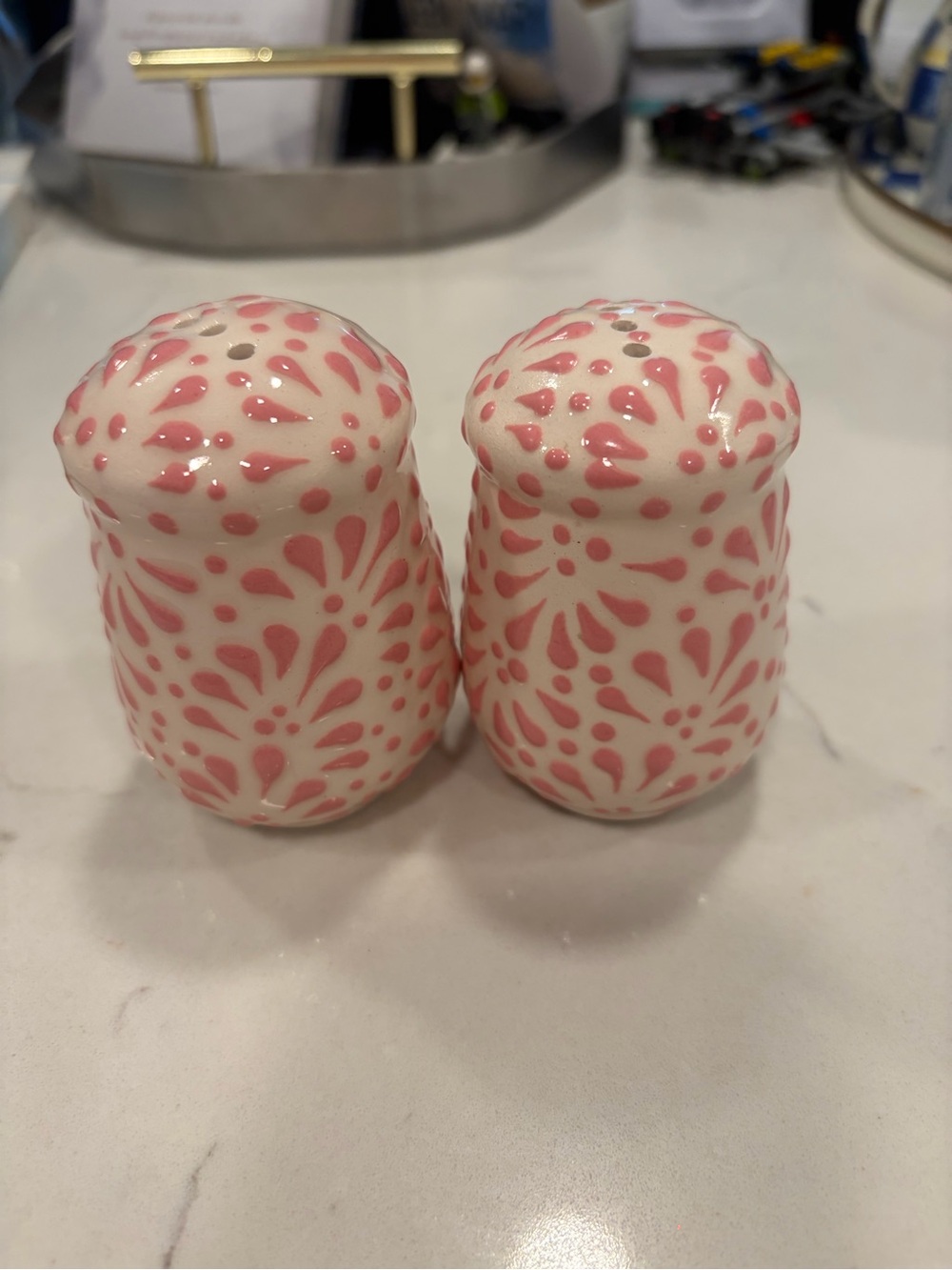 Ceramic Pink Pattern Salt and Pepper Shaker Set